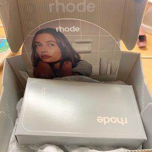 SOLD | Rhode IPhone 14 Pro Lip case | send me offers! shipping internationally:)